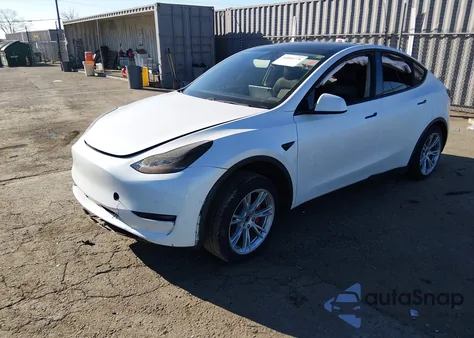 2020 Tesla Model Y Long Range Dual Motor All-Wheel Drive from USA, damaged, VIN 5YJYGDEE1LF056089